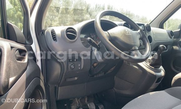 Ra Imported Peugeot Partner funfun Ọkọ̀ in Import - Dubai ni Ashanti Ra Imported Peugeot Partner funfun Ọkọ̀ in Import - Dubai ni Ashanti