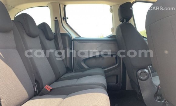 Ra Imported Peugeot Partner funfun Ọkọ̀ in Import - Dubai ni Ashanti Ra Imported Peugeot Partner funfun Ọkọ̀ in Import - Dubai ni Ashanti