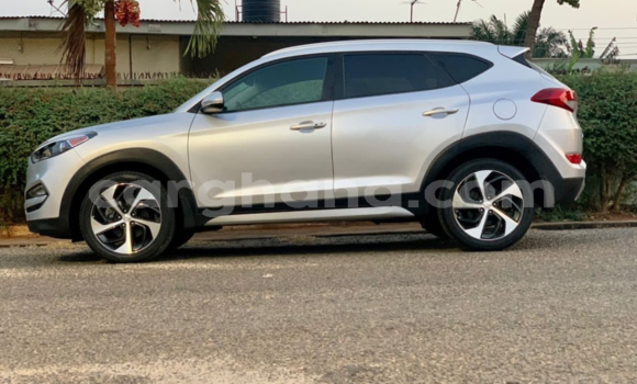 Sayi Na hannu Hyundai Tucson Azurfa Mota in Accra a Greater Accra Sayi Na hannu Hyundai Tucson Azurfa Mota in Accra a Greater Accra