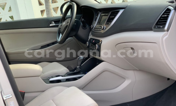 Sayi Na hannu Hyundai Tucson Azurfa Mota in Accra a Greater Accra Sayi Na hannu Hyundai Tucson Azurfa Mota in Accra a Greater Accra