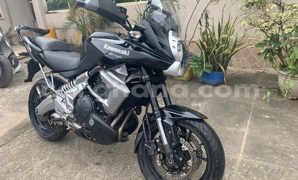 Ra Àlòkù Kawasaki ZR-X Black Mọto in Sekondi–Takoradi Metropolitan ni Oorun Ra Àlòkù Kawasaki ZR-X Black Mọto in Sekondi–Takoradi Metropolitan ni Oorun