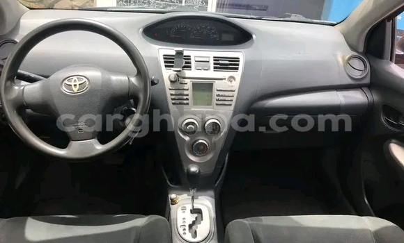 Ra Àlòkù Toyota Yaris Red Ọkọ̀ in Accra ni Greater Accra Ra Àlòkù Toyota Yaris Red Ọkọ̀ in Accra ni Greater Accra