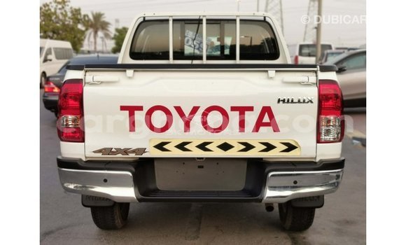 Buy Import Toyota Hilux White Car in Import - Dubai in Ashanti Buy Import Toyota Hilux White Car in Import - Dubai in Ashanti