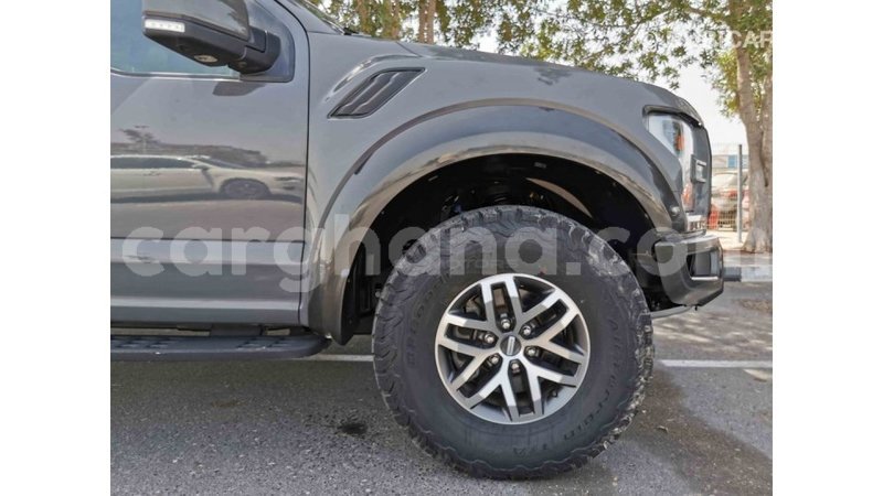 Big with watermark ford club wagon ashanti import dubai 42554