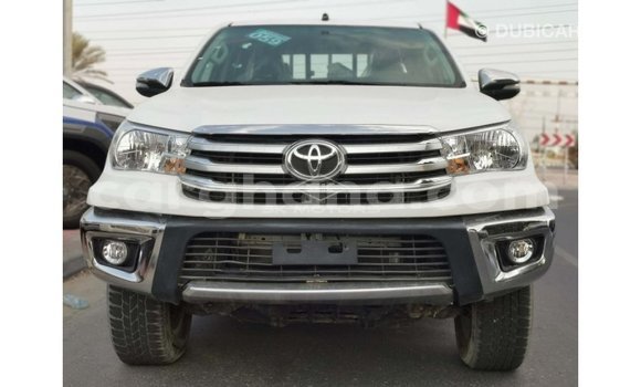 Ra Imported Toyota Hilux funfun Ọkọ̀ in Import - Dubai ni Ashanti Ra Imported Toyota Hilux funfun Ọkọ̀ in Import - Dubai ni Ashanti