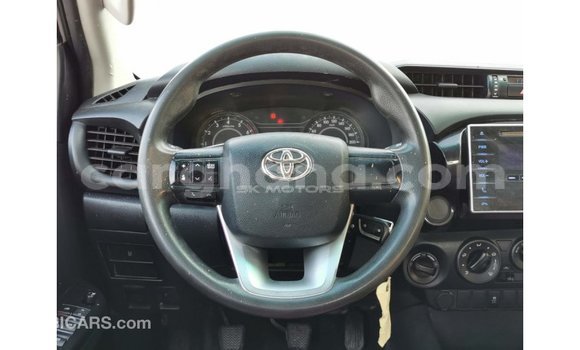 Ra Imported Toyota Hilux funfun Ọkọ̀ in Import - Dubai ni Ashanti Ra Imported Toyota Hilux funfun Ọkọ̀ in Import - Dubai ni Ashanti