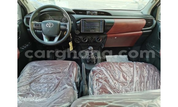 Ra Imported Toyota Hilux funfun Ọkọ̀ in Import - Dubai ni Ashanti Ra Imported Toyota Hilux funfun Ọkọ̀ in Import - Dubai ni Ashanti