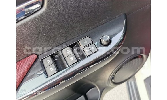 Ra Imported Toyota Hilux funfun Ọkọ̀ in Import - Dubai ni Ashanti Ra Imported Toyota Hilux funfun Ọkọ̀ in Import - Dubai ni Ashanti