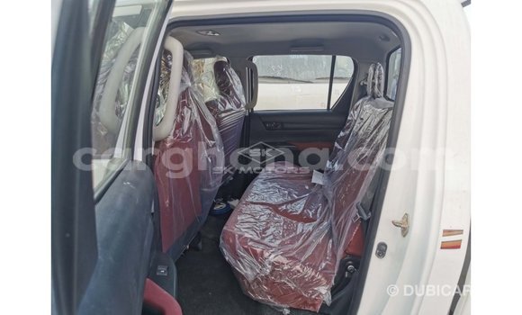 Ra Imported Toyota Hilux funfun Ọkọ̀ in Import - Dubai ni Ashanti Ra Imported Toyota Hilux funfun Ọkọ̀ in Import - Dubai ni Ashanti
