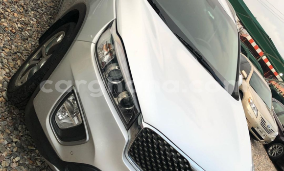 Buy Used Kia Sorento Silver Car in Accra in Greater Accra Buy Used Kia Sorento Silver Car in Accra in Greater Accra