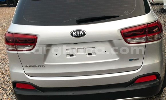 Buy Used Kia Sorento Silver Car in Accra in Greater Accra Buy Used Kia Sorento Silver Car in Accra in Greater Accra