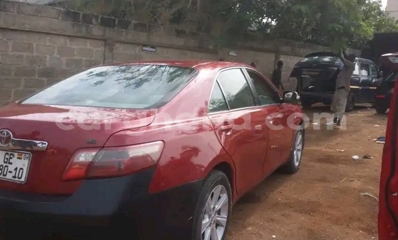 Sayi Na hannu Toyota Camry Red Mota in Accra a Greater Accra Sayi Na hannu Toyota Camry Red Mota in Accra a Greater Accra