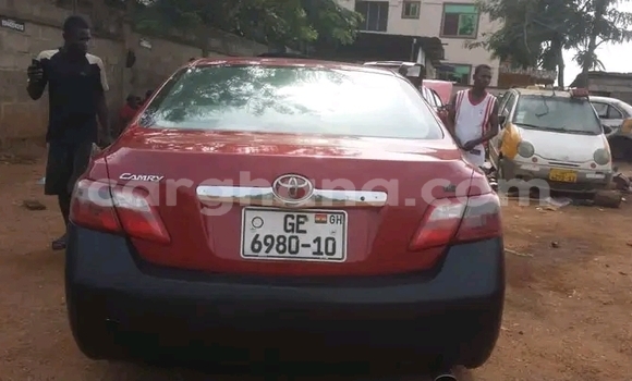 Sayi Na hannu Toyota Camry Red Mota in Accra a Greater Accra Sayi Na hannu Toyota Camry Red Mota in Accra a Greater Accra