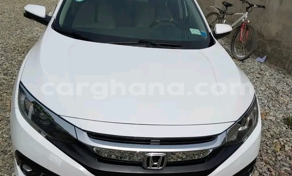 Sayi Na hannu Honda Civic White Mota in Accra a Greater Accra Sayi Na hannu Honda Civic White Mota in Accra a Greater Accra