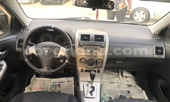 Ra Àlòkù Toyota Corolla funfun Ọkọ̀ in Sekondi–Takoradi Metropolitan ni Oorun Ra Àlòkù Toyota Corolla funfun Ọkọ̀ in Sekondi–Takoradi Metropolitan ni Oorun