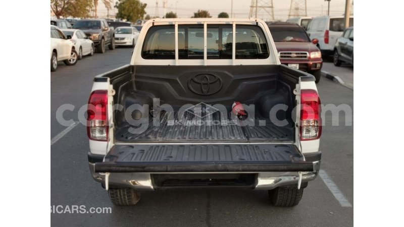 Big with watermark toyota hilux ashanti import dubai 42613