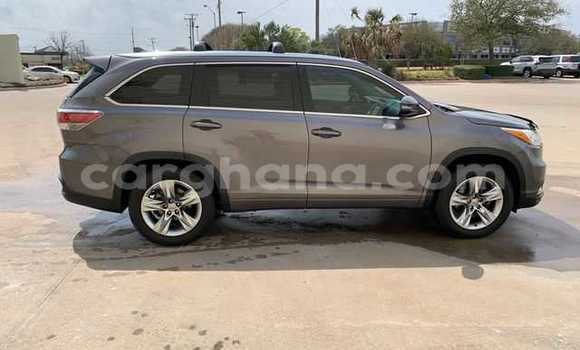 Buy Used Toyota Highlander Other Car in Accra in Greater Accra Buy Used Toyota Highlander Other Car in Accra in Greater Accra