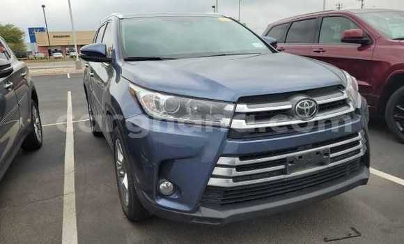 Buy Used Toyota Highlander Blue Car in Accra in Greater Accra Buy Used Toyota Highlander Blue Car in Accra in Greater Accra