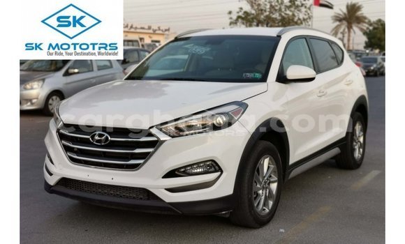 Sayi Imported Hyundai Tucson White Mota in Import - Dubai a Ashanti Sayi Imported Hyundai Tucson White Mota in Import - Dubai a Ashanti