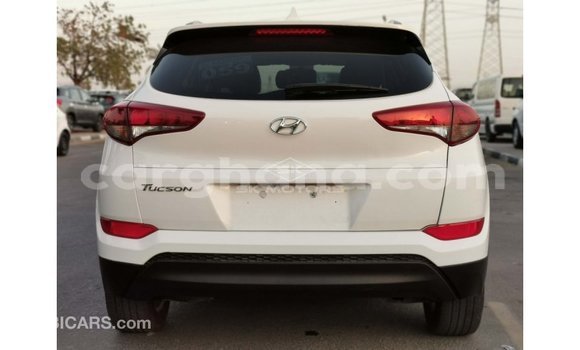 Sayi Imported Hyundai Tucson White Mota in Import - Dubai a Ashanti Sayi Imported Hyundai Tucson White Mota in Import - Dubai a Ashanti