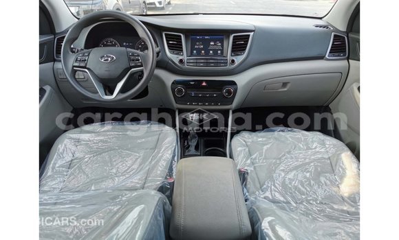 Sayi Imported Hyundai Tucson White Mota in Import - Dubai a Ashanti Sayi Imported Hyundai Tucson White Mota in Import - Dubai a Ashanti