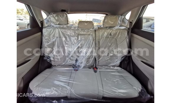 Sayi Imported Hyundai Tucson White Mota in Import - Dubai a Ashanti Sayi Imported Hyundai Tucson White Mota in Import - Dubai a Ashanti