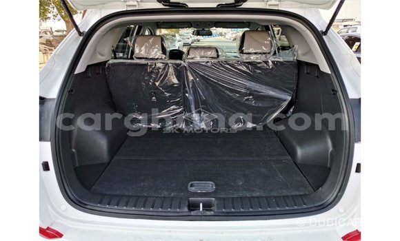 Sayi Imported Hyundai Tucson White Mota in Import - Dubai a Ashanti Sayi Imported Hyundai Tucson White Mota in Import - Dubai a Ashanti