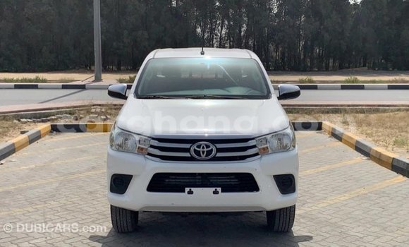 Ra Imported Toyota Hilux funfun Ọkọ̀ in Import - Dubai ni Ashanti Ra Imported Toyota Hilux funfun Ọkọ̀ in Import - Dubai ni Ashanti