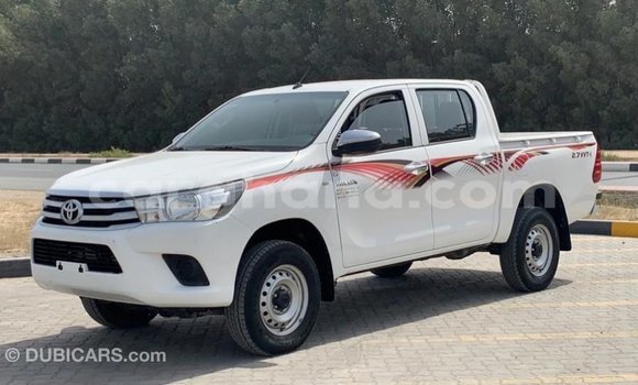 Ra Imported Toyota Hilux funfun Ọkọ̀ in Import - Dubai ni Ashanti Ra Imported Toyota Hilux funfun Ọkọ̀ in Import - Dubai ni Ashanti