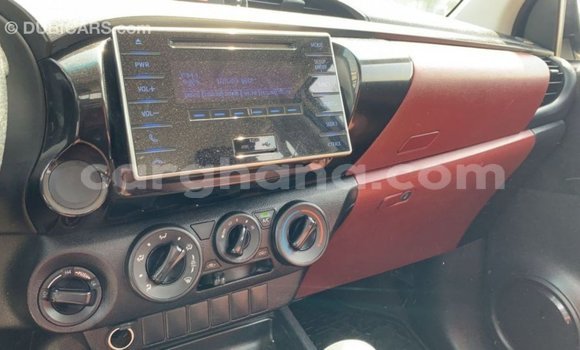 Ra Imported Toyota Hilux funfun Ọkọ̀ in Import - Dubai ni Ashanti Ra Imported Toyota Hilux funfun Ọkọ̀ in Import - Dubai ni Ashanti