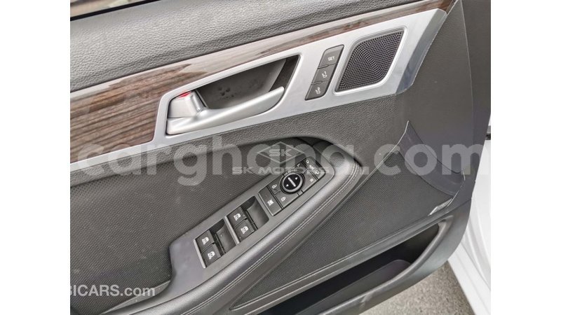 Big with watermark hyundai genesis ashanti import dubai 42657