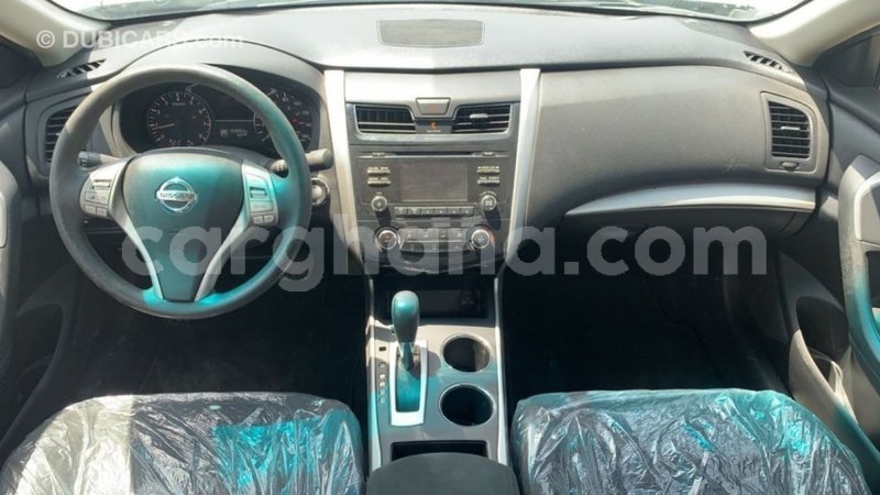 Big with watermark nissan altima ashanti import dubai 42660