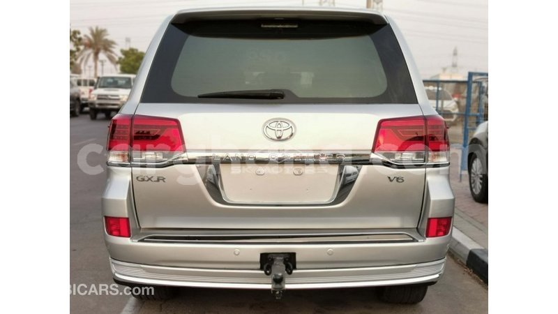 Big with watermark toyota land cruiser ashanti import dubai 42663