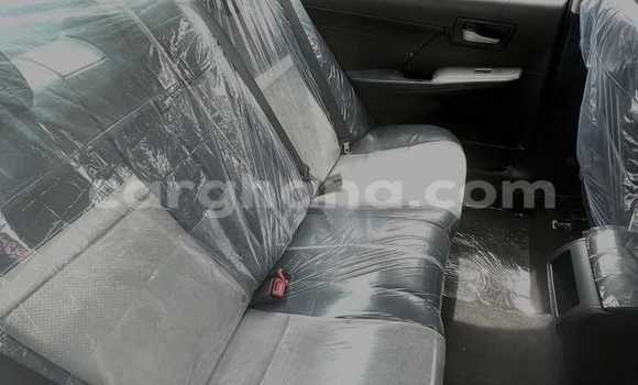 Sayi Na hannu Toyota Camry White Mota in Accra a Greater Accra Sayi Na hannu Toyota Camry White Mota in Accra a Greater Accra