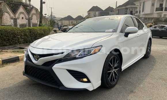 Buy Used Toyota Camry White Car in Accra in Greater Accra