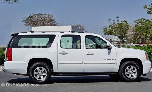 Sayi Imported GMC Yukon White Mota in Import - Dubai a Ashanti Sayi Imported GMC Yukon White Mota in Import - Dubai a Ashanti