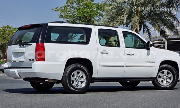 Sayi Imported GMC Yukon White Mota in Import - Dubai a Ashanti Sayi Imported GMC Yukon White Mota in Import - Dubai a Ashanti