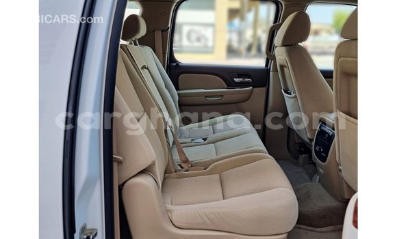 Sayi Imported GMC Yukon White Mota in Import - Dubai a Ashanti Sayi Imported GMC Yukon White Mota in Import - Dubai a Ashanti