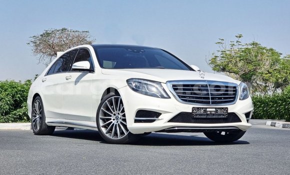 Sayi Imported Mercedes-Benz A200 White Mota in Import - Dubai a Ashanti Sayi Imported Mercedes-Benz A200 White Mota in Import - Dubai a Ashanti