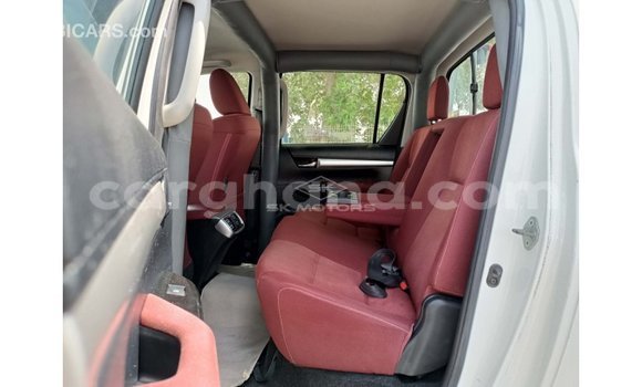 Ra Imported Toyota Hilux funfun Ọkọ̀ in Import - Dubai ni Ashanti Ra Imported Toyota Hilux funfun Ọkọ̀ in Import - Dubai ni Ashanti
