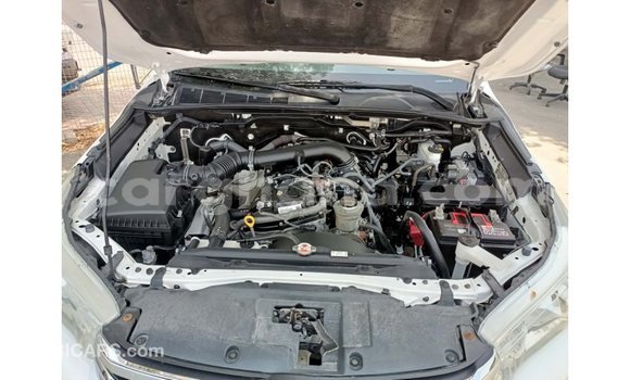 Ra Imported Toyota Hilux funfun Ọkọ̀ in Import - Dubai ni Ashanti Ra Imported Toyota Hilux funfun Ọkọ̀ in Import - Dubai ni Ashanti