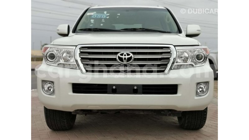 Big with watermark toyota land cruiser ashanti import dubai 42719