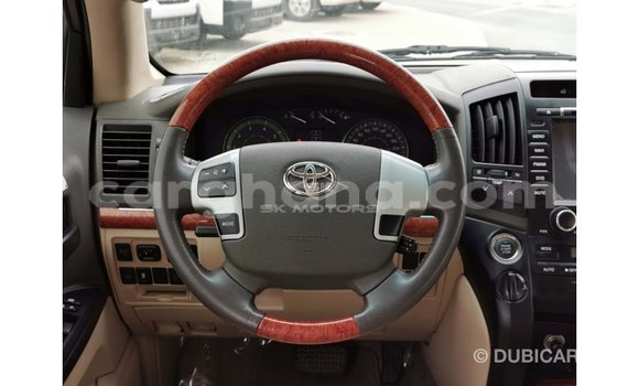 Buy Import Toyota Land Cruiser White Car in Import - Dubai in Ashanti Buy Import Toyota Land Cruiser White Car in Import - Dubai in Ashanti