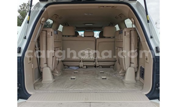 Buy Import Toyota Land Cruiser White Car in Import - Dubai in Ashanti Buy Import Toyota Land Cruiser White Car in Import - Dubai in Ashanti
