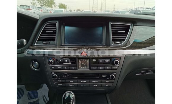 Buy Import Hyundai Genesis White Car in Import - Dubai in Ashanti Buy Import Hyundai Genesis White Car in Import - Dubai in Ashanti