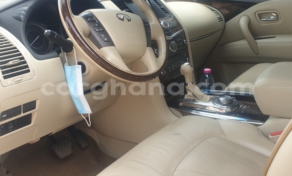 Sayi Na hannu Infiniti QX80 White Mota in Kumasi a Ashanti Sayi Na hannu Infiniti QX80 White Mota in Kumasi a Ashanti