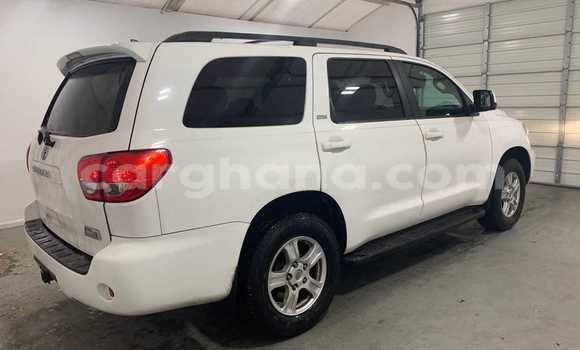 Buy Used Toyota Sequoia White Car in Accra in Greater Accra Buy Used Toyota Sequoia White Car in Accra in Greater Accra