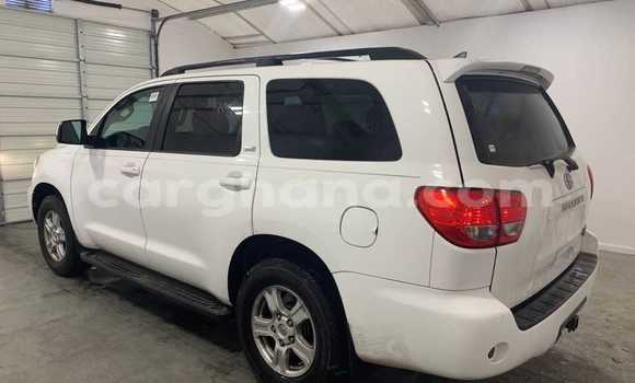 Buy Used Toyota Sequoia White Car in Accra in Greater Accra Buy Used Toyota Sequoia White Car in Accra in Greater Accra