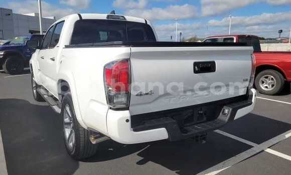 Buy Used Toyota Tacoma White Car in Accra in Greater Accra Buy Used Toyota Tacoma White Car in Accra in Greater Accra
