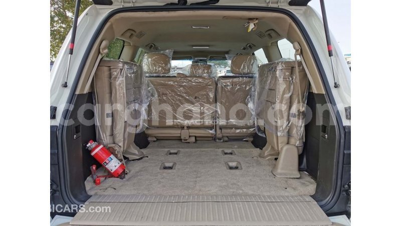 Big with watermark toyota land cruiser ashanti import dubai 42740